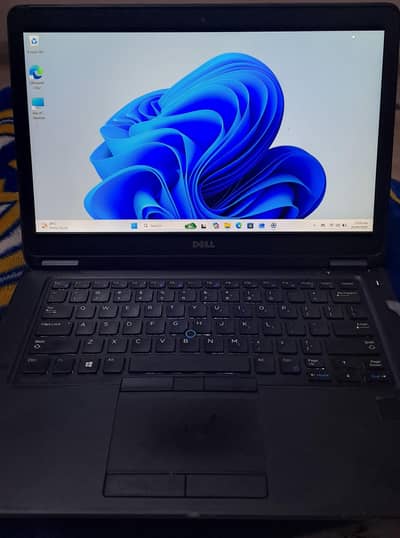 DELL LATITUDE E7450 - Core i7 (5th Gen)