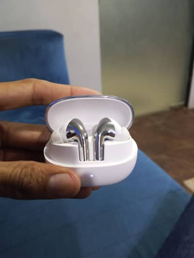 Buds pro 4