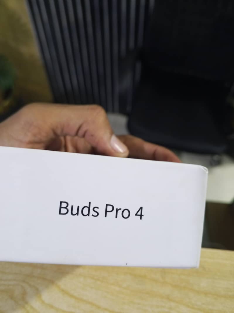 Buds pro 4 5