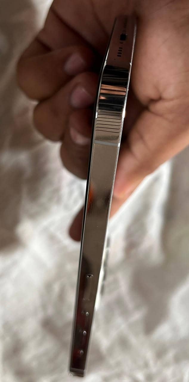 Apple iPhone 13 Pro Max 5