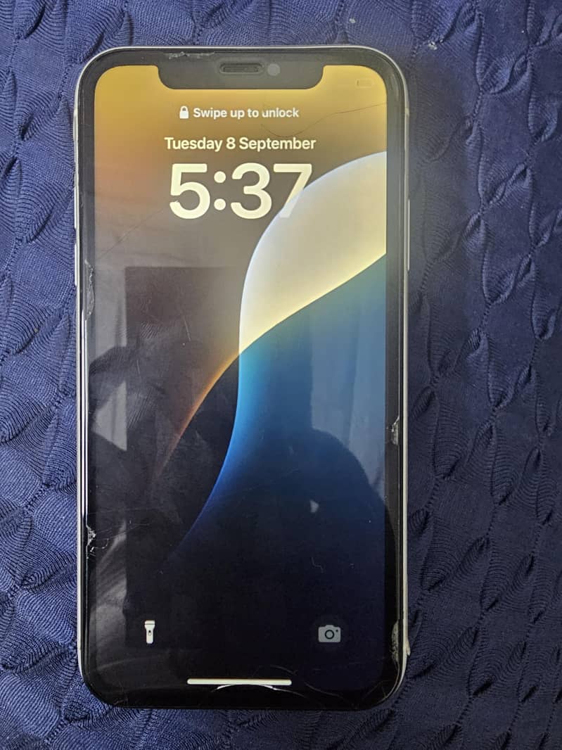Apple iPhone 11 4