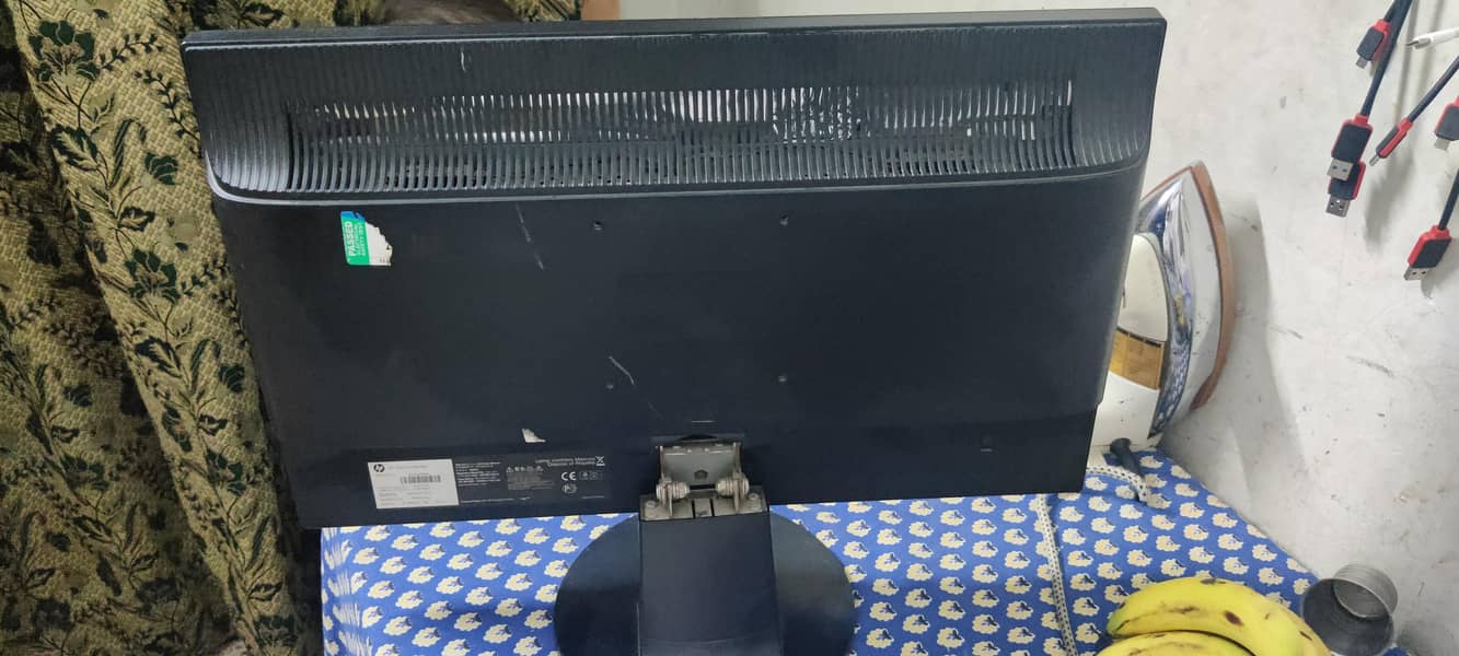LCD 22 inch 3