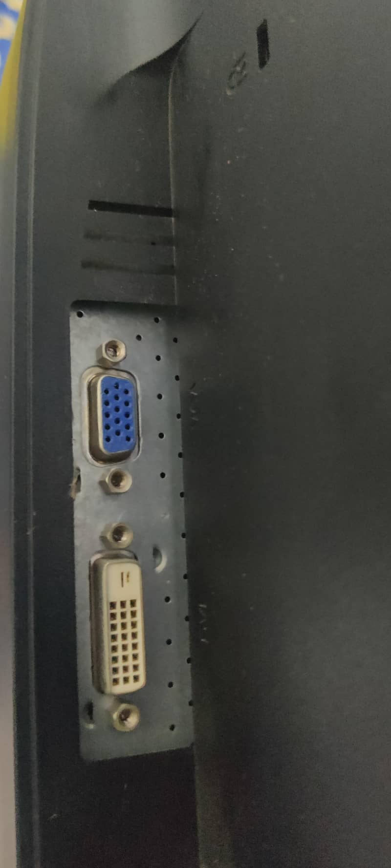 LCD 22 inch 5