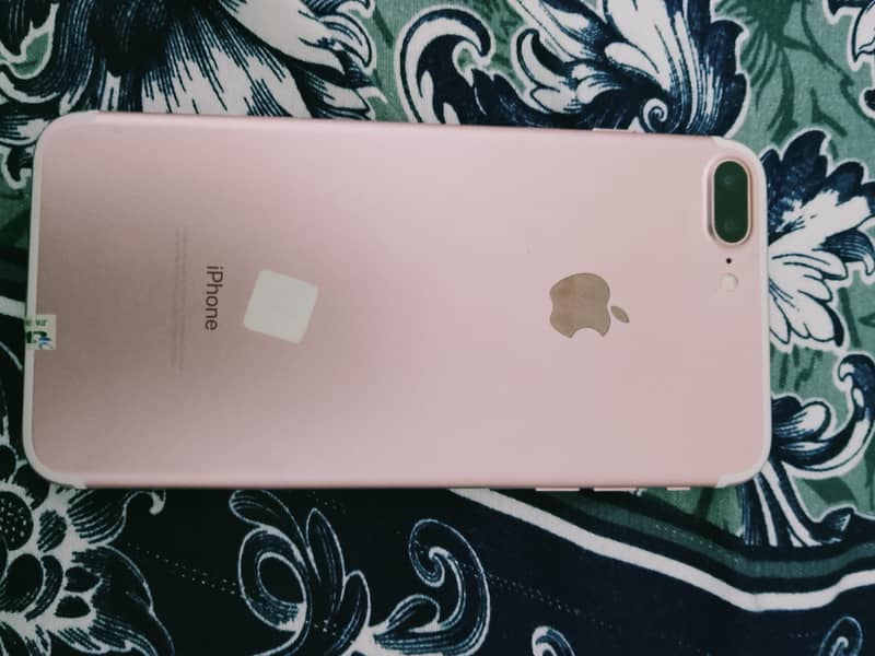 Apple iPhone 7 Plus 0