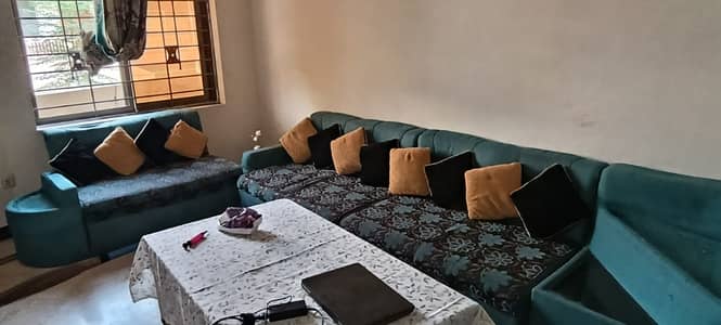 Beautiful 7 Seater Sofa Set – Good Condition