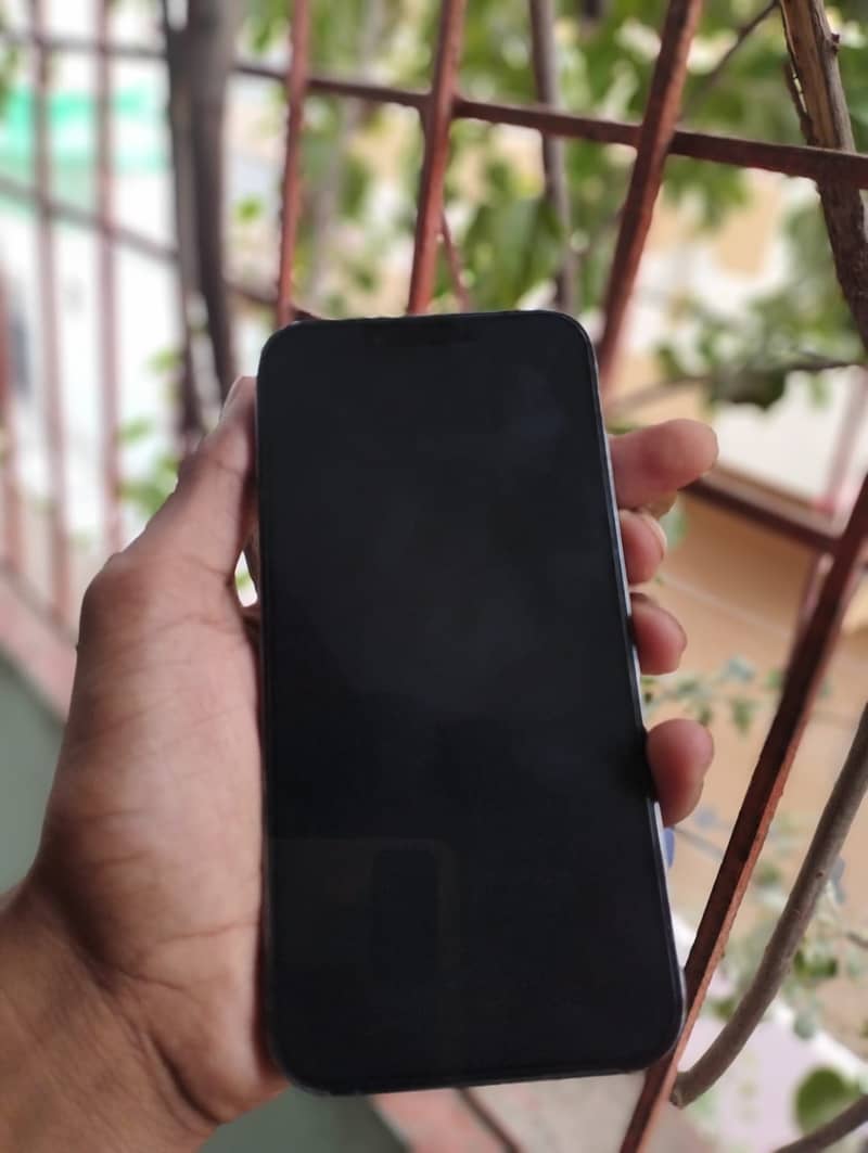 IPHONE 13 PRO 1