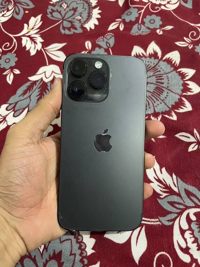 Apple iPhone 14 Pro Max 3
