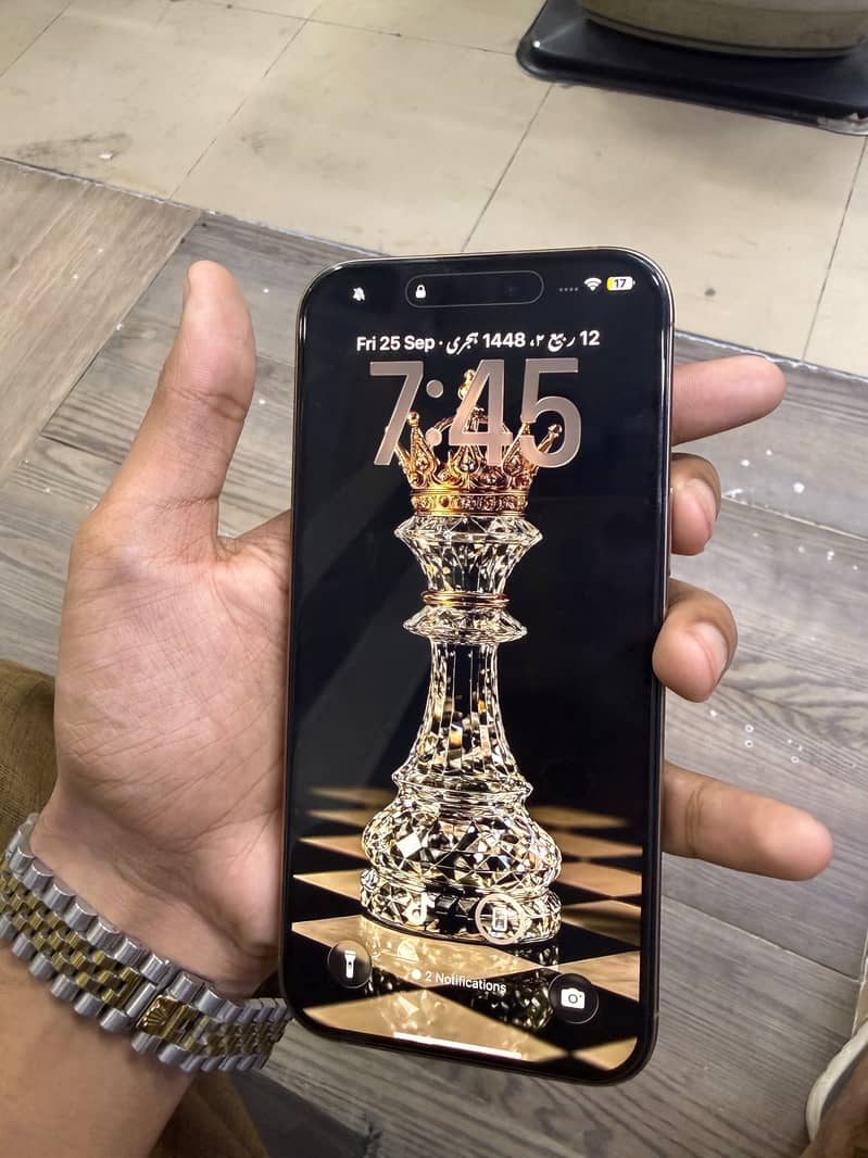 Apple iPhone 16 Pro Max 6