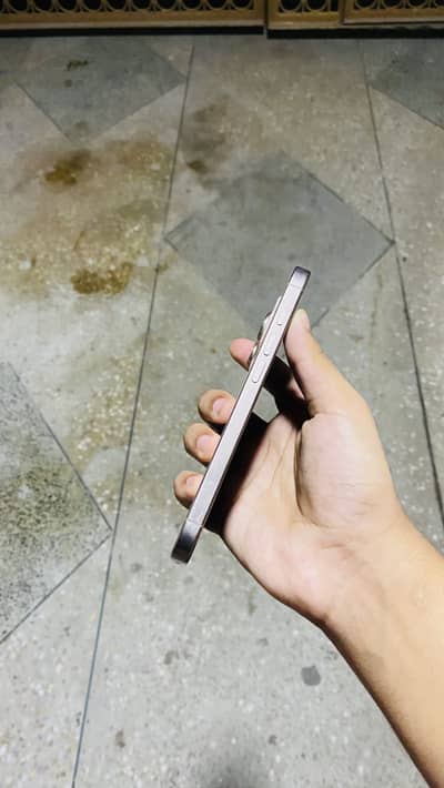 Apple iPhone 16 Pro