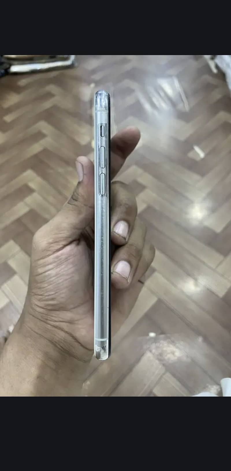 Apple iPhone 11 Pro 2