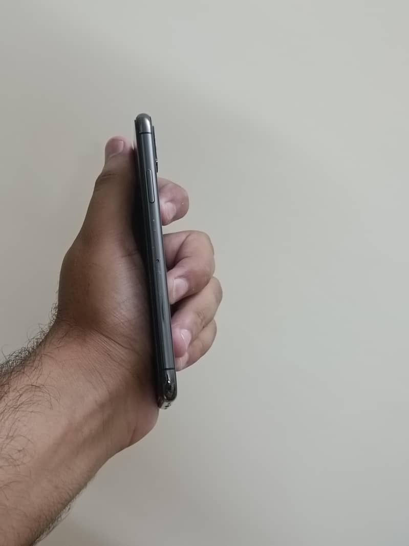 Apple iPhone X 2