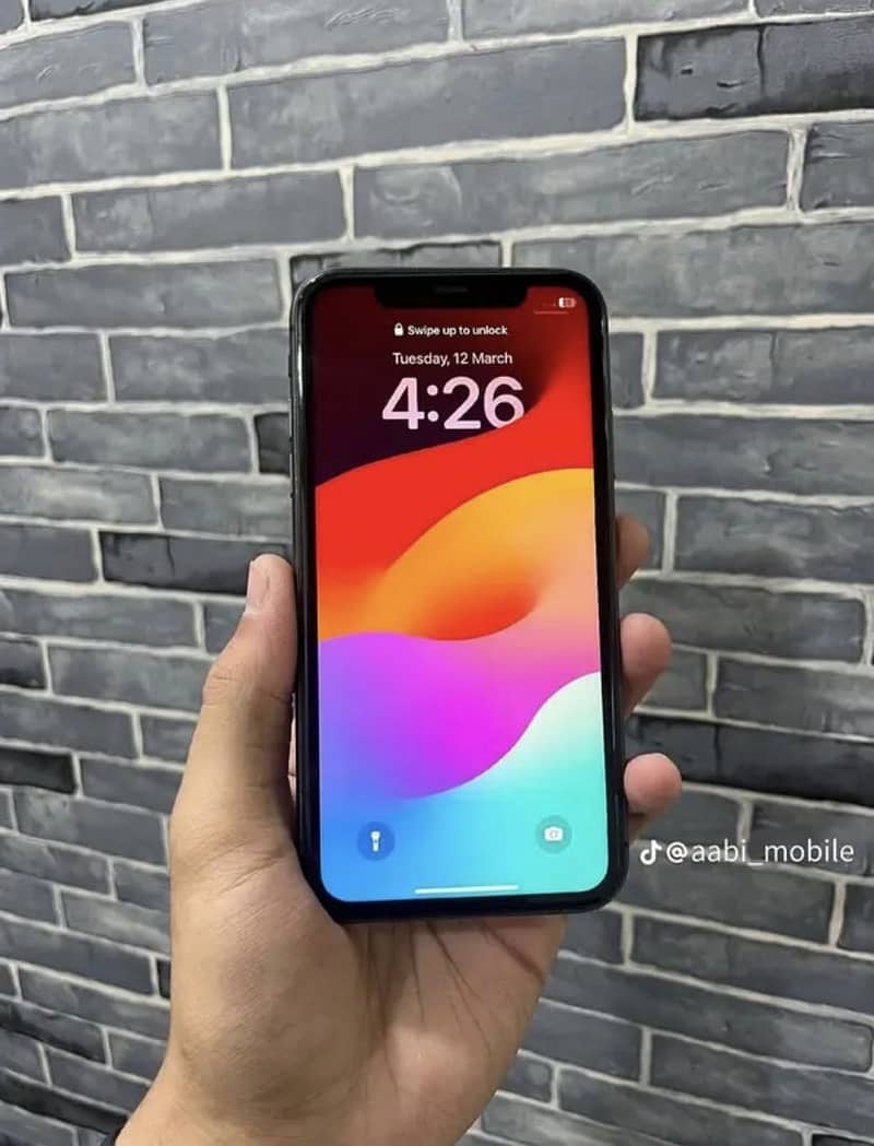 Apple iPhone 11 0