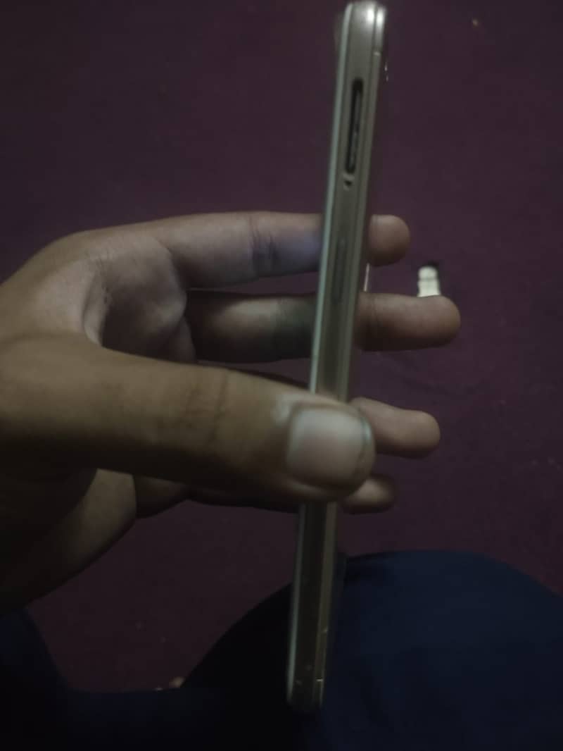 OPPO A57 3