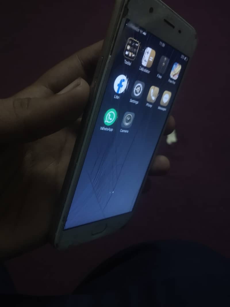 OPPO A57 4