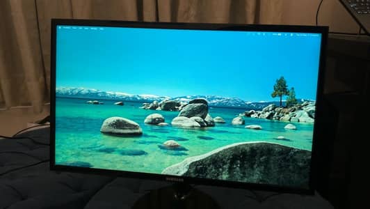 Samsung monitor 24”