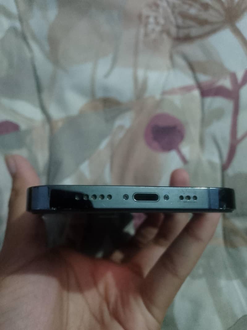 Apple iPhone 12 Pro 1