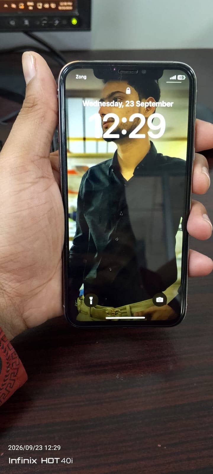 Apple iPhone X 5
