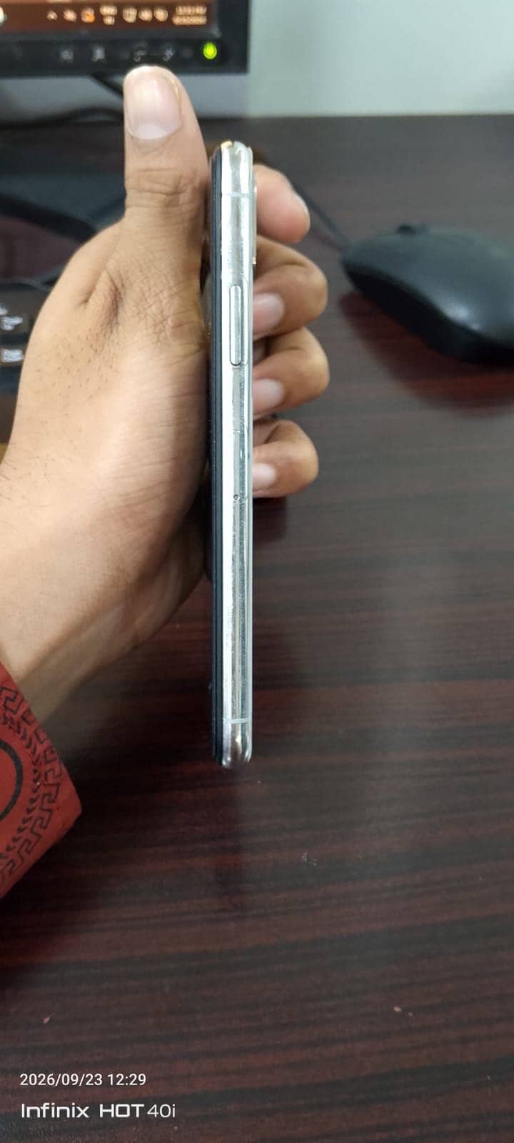 Apple iPhone X 6