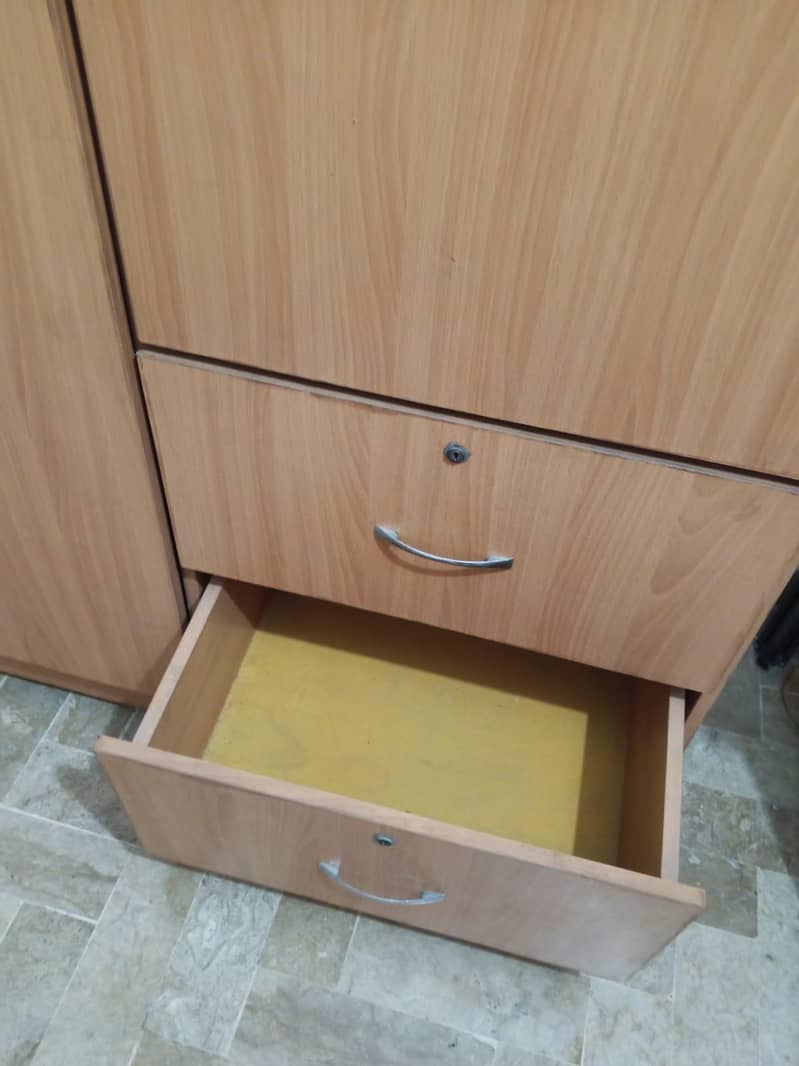wardrobe 6
