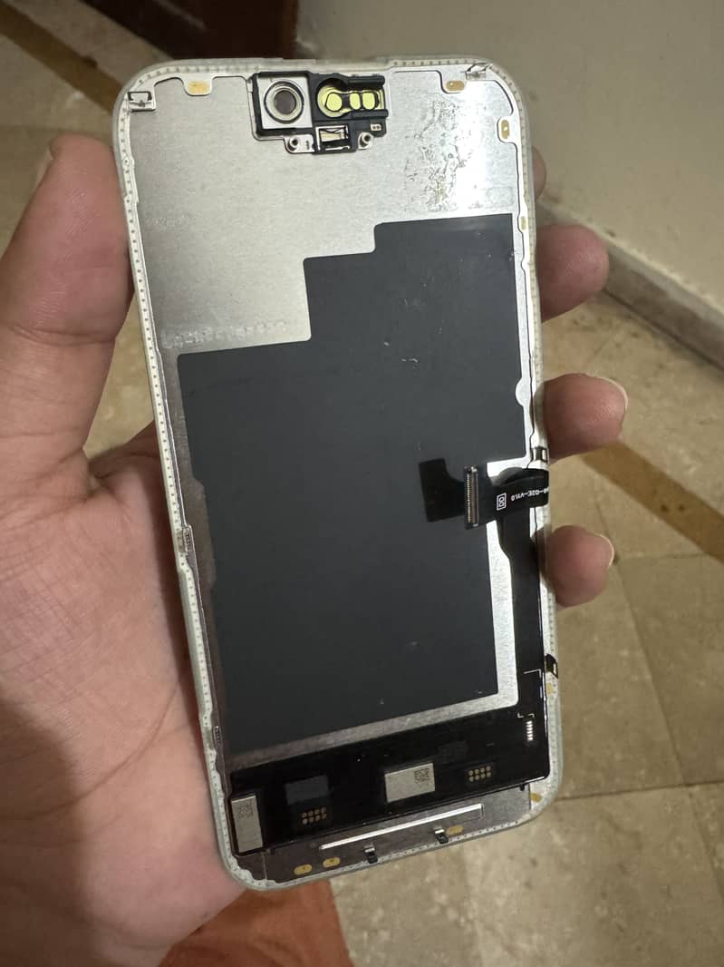 iPhone 15 Pro panel 0