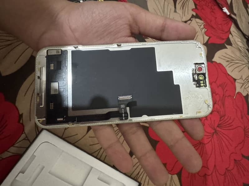 iPhone 15 Pro panel 1