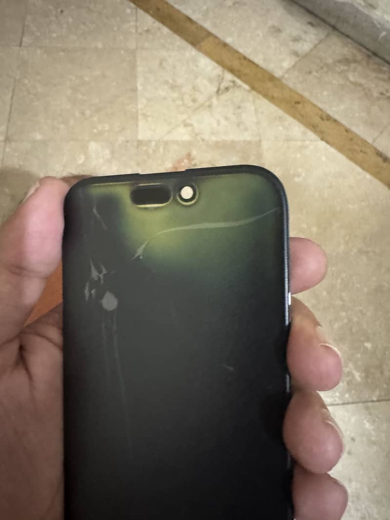 iPhone 15 Pro panel 3