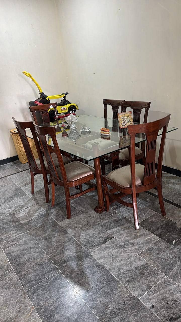 solid wood dining table 0
