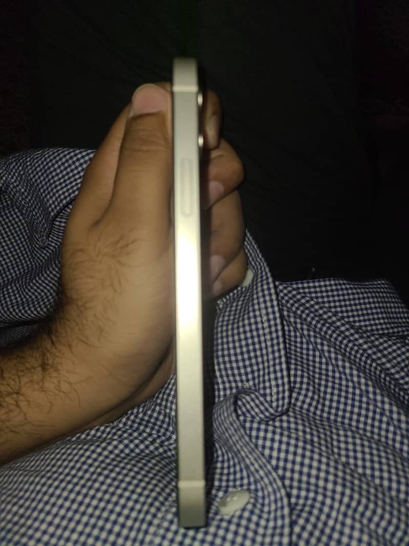 Apple iPhone 12 5