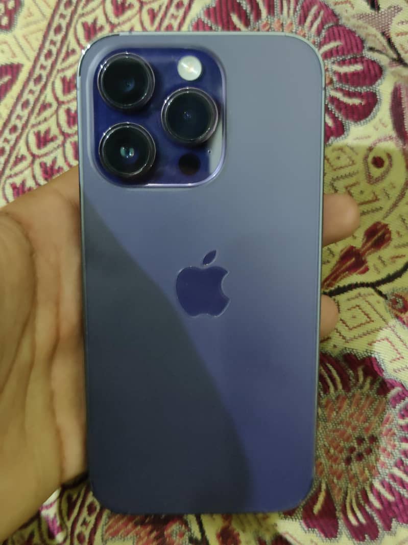 Apple iPhone 14 Pro 1