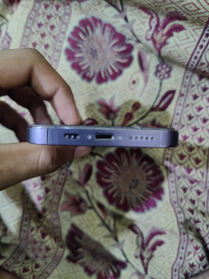Apple iPhone 14 Pro 3