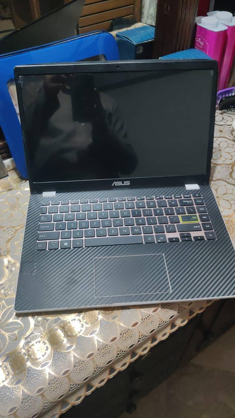 Asuss 1