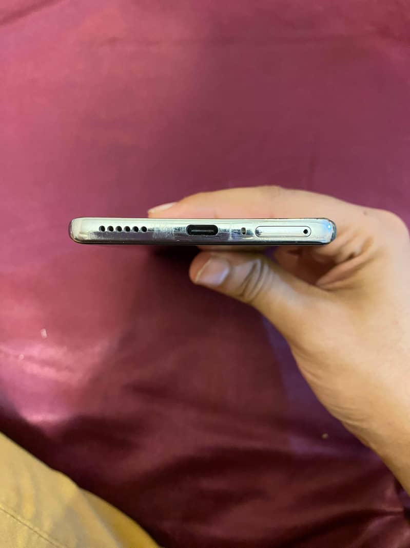 Tecno CAMON 40 Pro 1