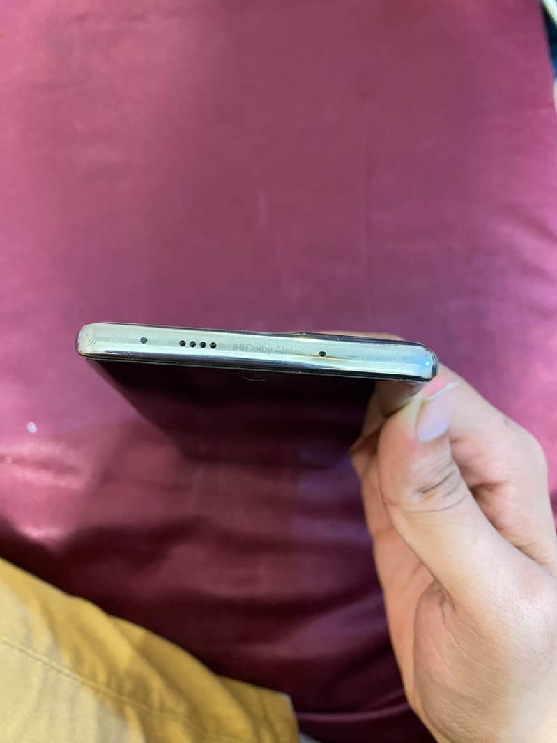 Tecno CAMON 40 Pro 4