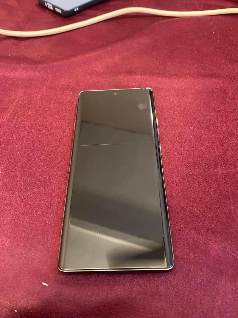 Tecno CAMON 40 Pro 5