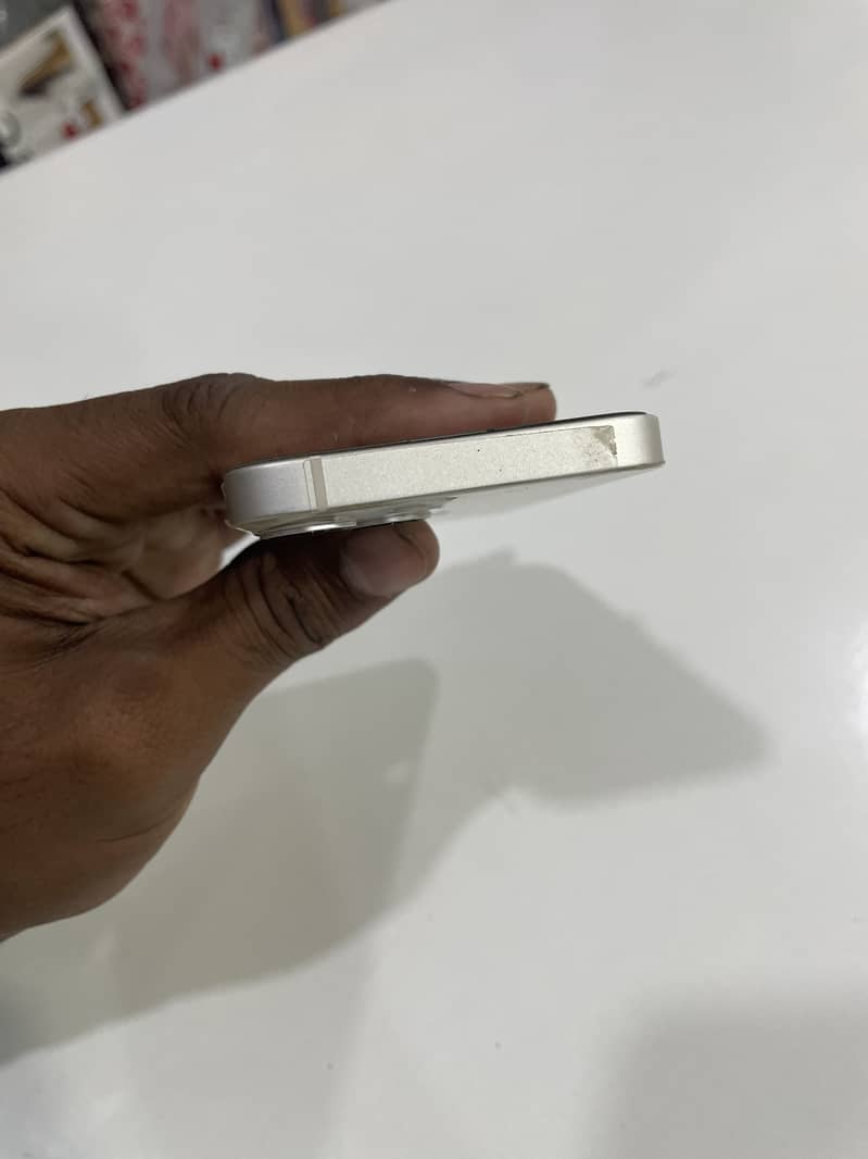 Apple iPhone 13 mini 7