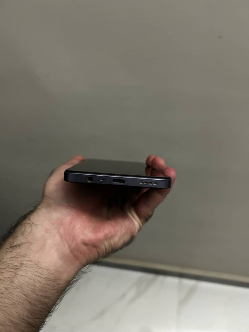 Realme Note 60 4