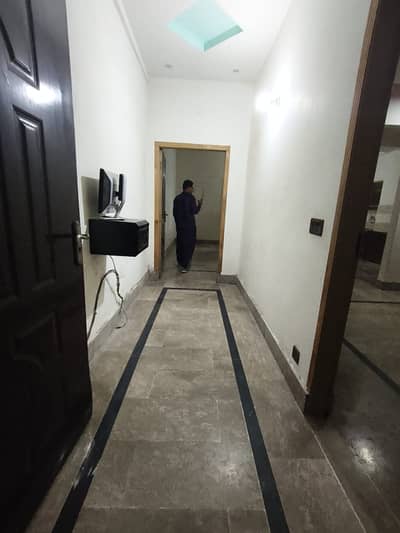 05 MARLA FLATE COMMERCIAL USE FOR RENT IN JOHAR TOWN LAHORE