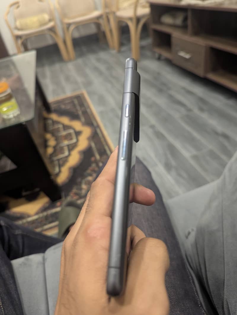 Google Pixel 7 5