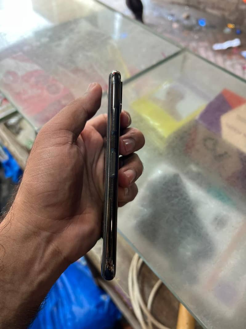 Apple iPhone XS 2