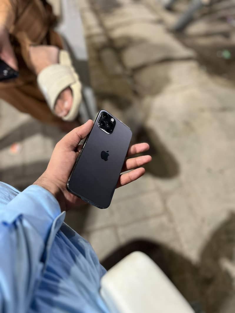 Apple iPhone 12 Pro 1
