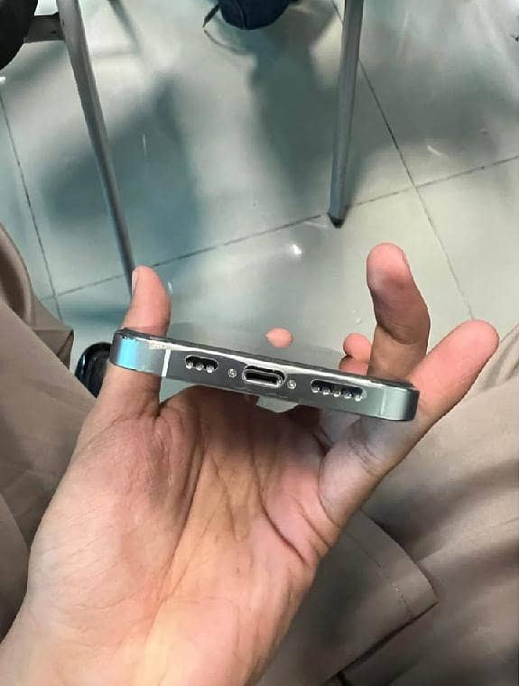 Apple iPhone 13 Pro 3