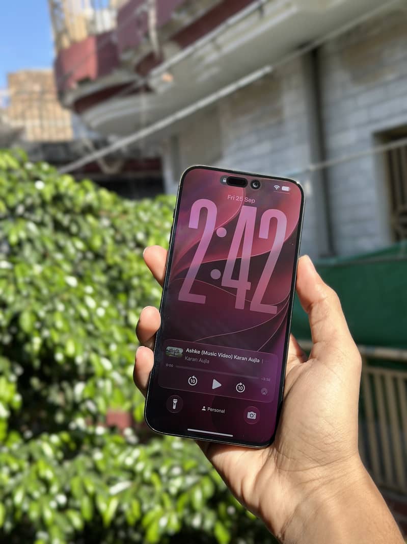 Apple iPhone 15 Pro Max 4