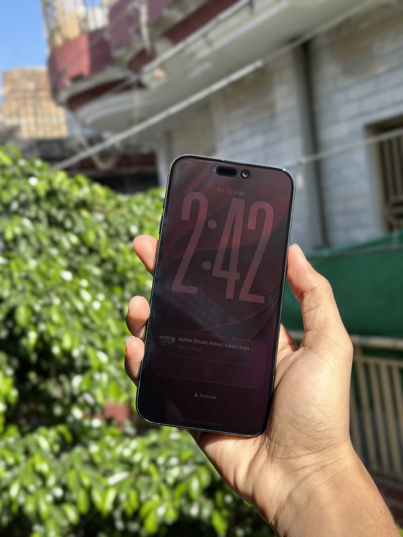 Apple iPhone 15 Pro Max 5