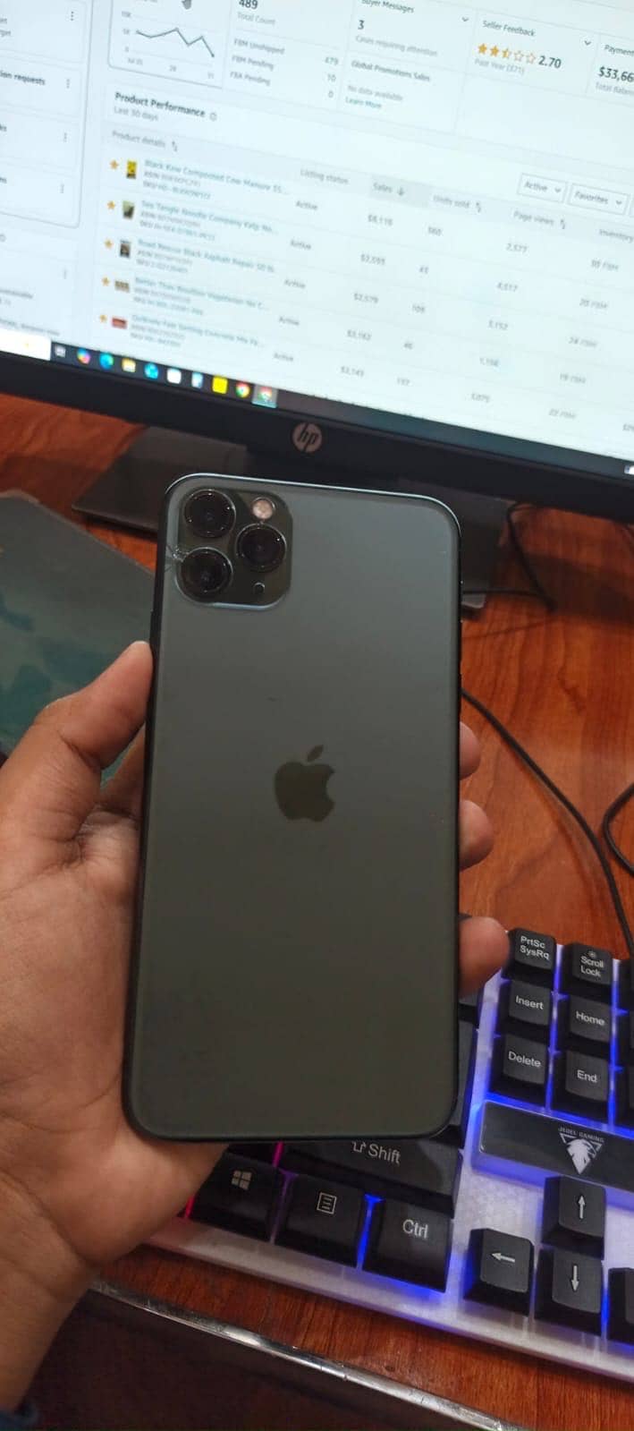 Apple iPhone 11 Pro Max 4