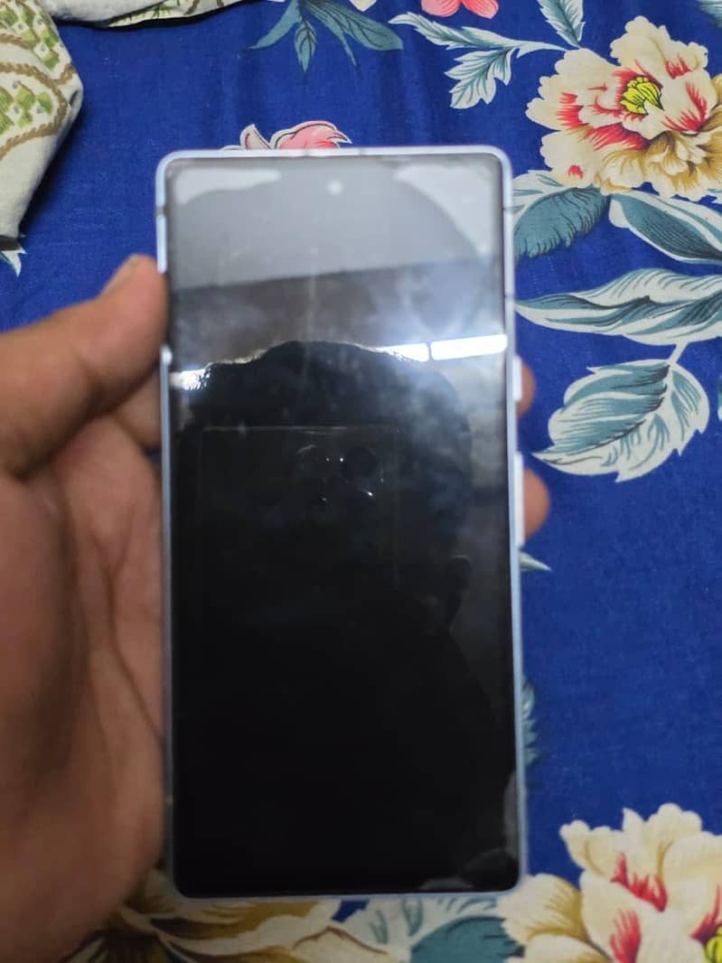 Google Pixel 7a 5