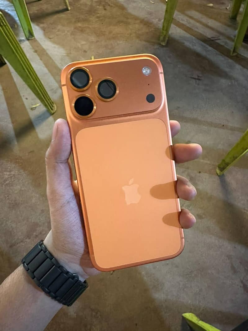 Apple iPhone 17 Pro Max 1