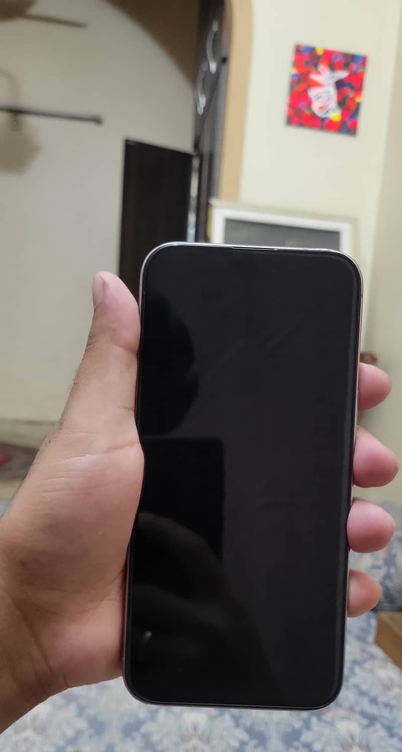Apple iPhone 15 Pro Max 5
