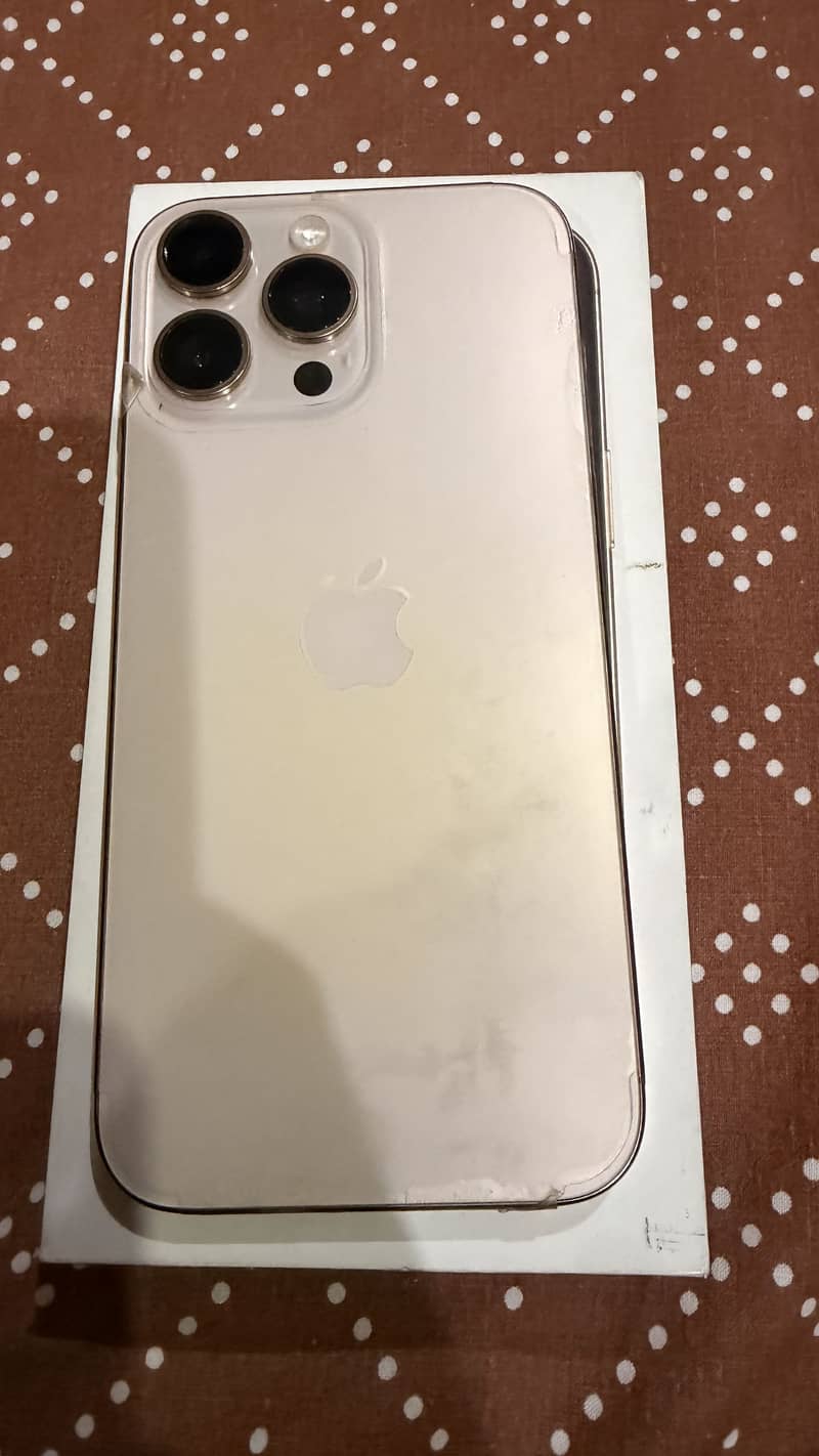 Apple iPhone 16 Pro Max 3