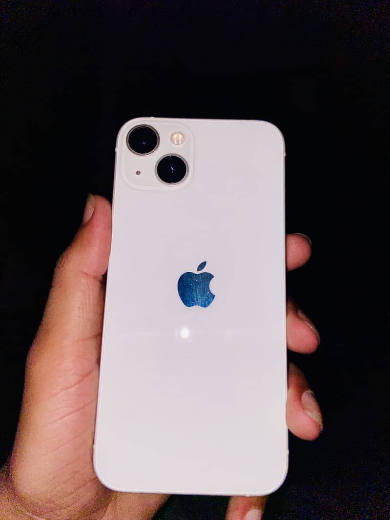 Apple iPhone 13 0