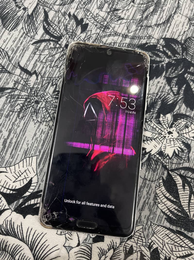 Sharp Aquos R3 1
